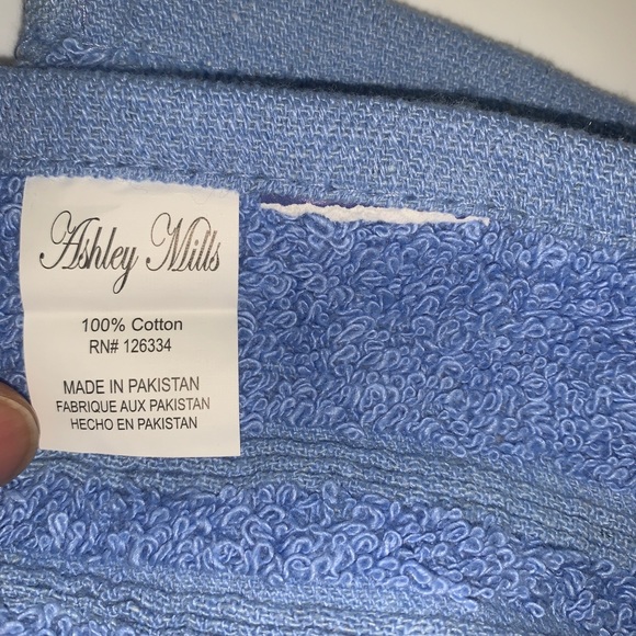Ashley Mills wash cloths - Picture 5 of 5